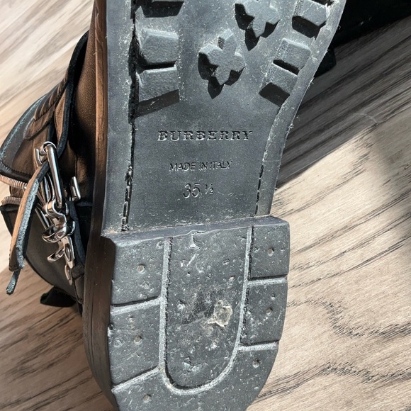 Burberry ankle boots size 35.5, US 5.5 - Picture 8 of 11